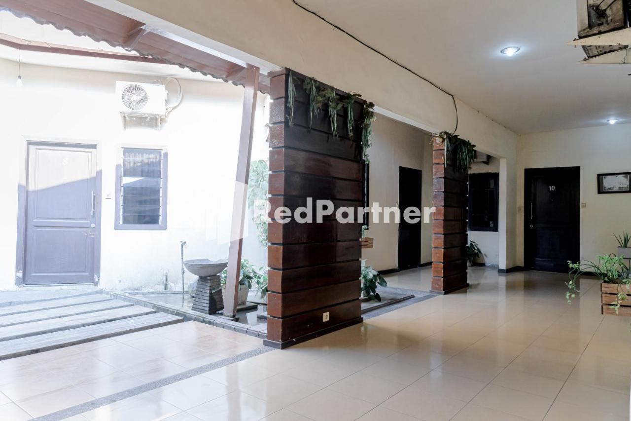 Cherry Pink Hotel Medan Mitra Reddoorz المظهر الخارجي الصورة