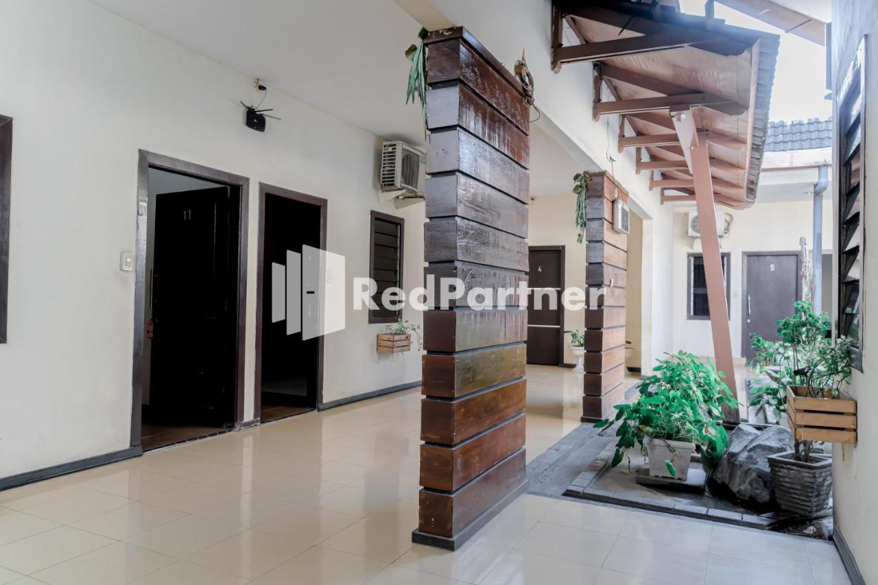 Cherry Pink Hotel Medan Mitra Reddoorz المظهر الخارجي الصورة
